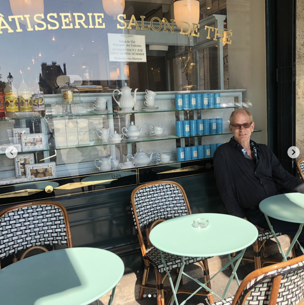 ars, Sébastien Gaudard, great design and one of the best chocolate and pastry tea salons in Paris since 1955. Steps away from the Musee Louvre.. morning to night!