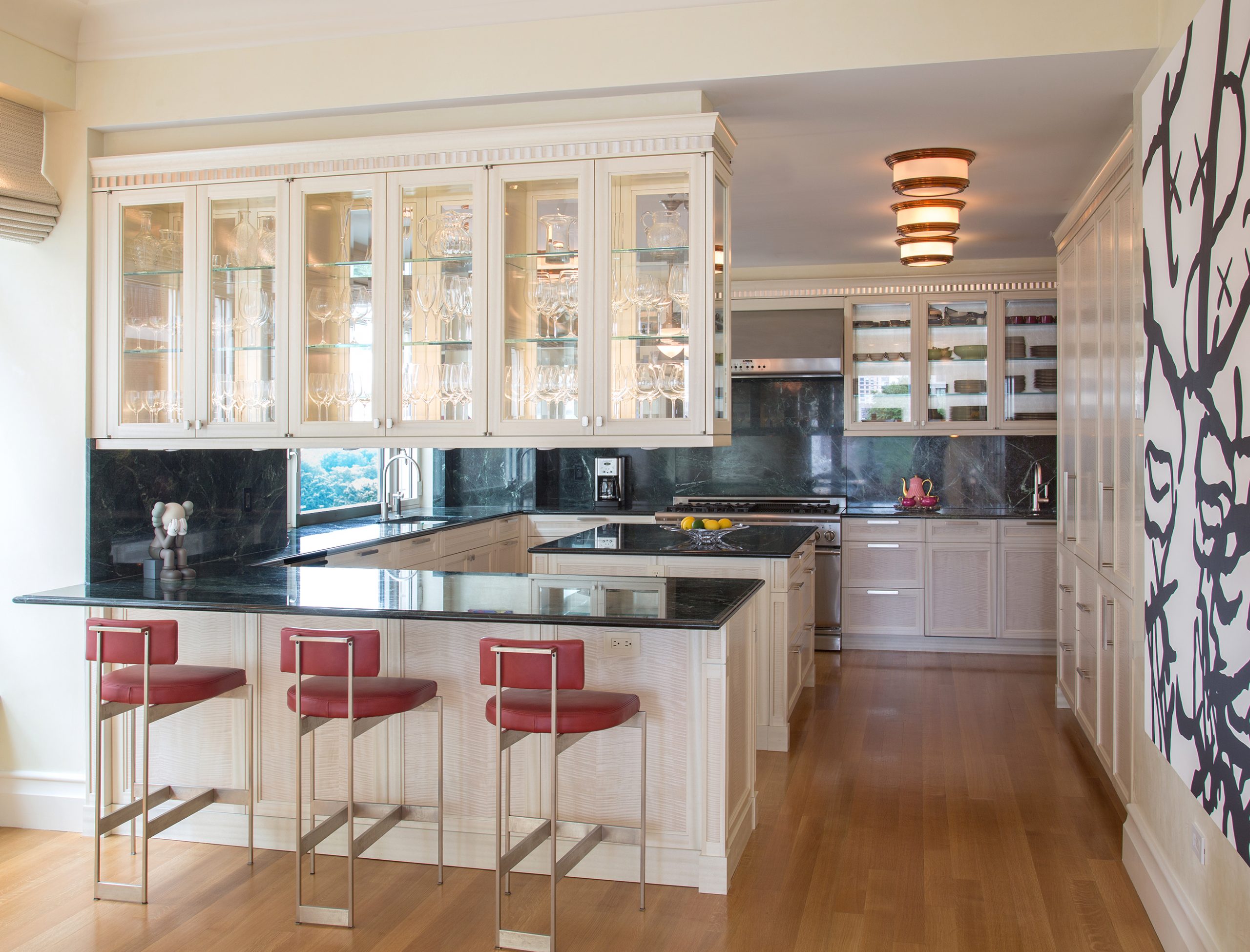 5 Central Park West, Kitchen Design by Interior designer Kevin Gray, Kevin Gray Design, Photo by Robin Hill
